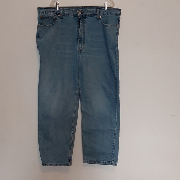 Levi's 550 Men's Tapered Leg Light Wash Blue Jeans Size 42x30 Actual Sz 42W 28L - Picture 1 of 11